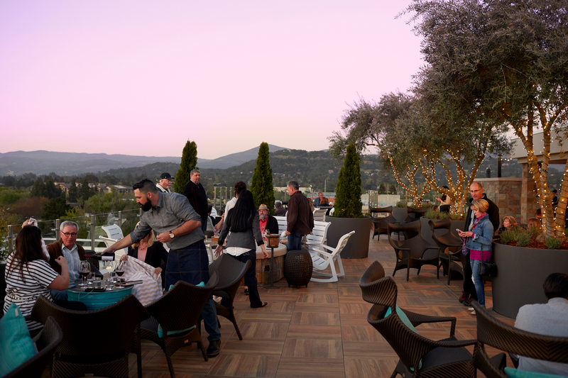 Sunday in the valley: open-air tables and a clear view across Napa